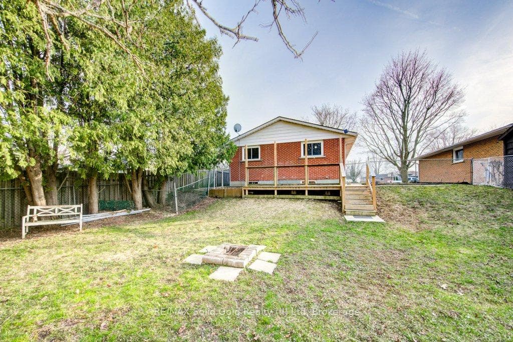 286 Cartier Drive photo 43