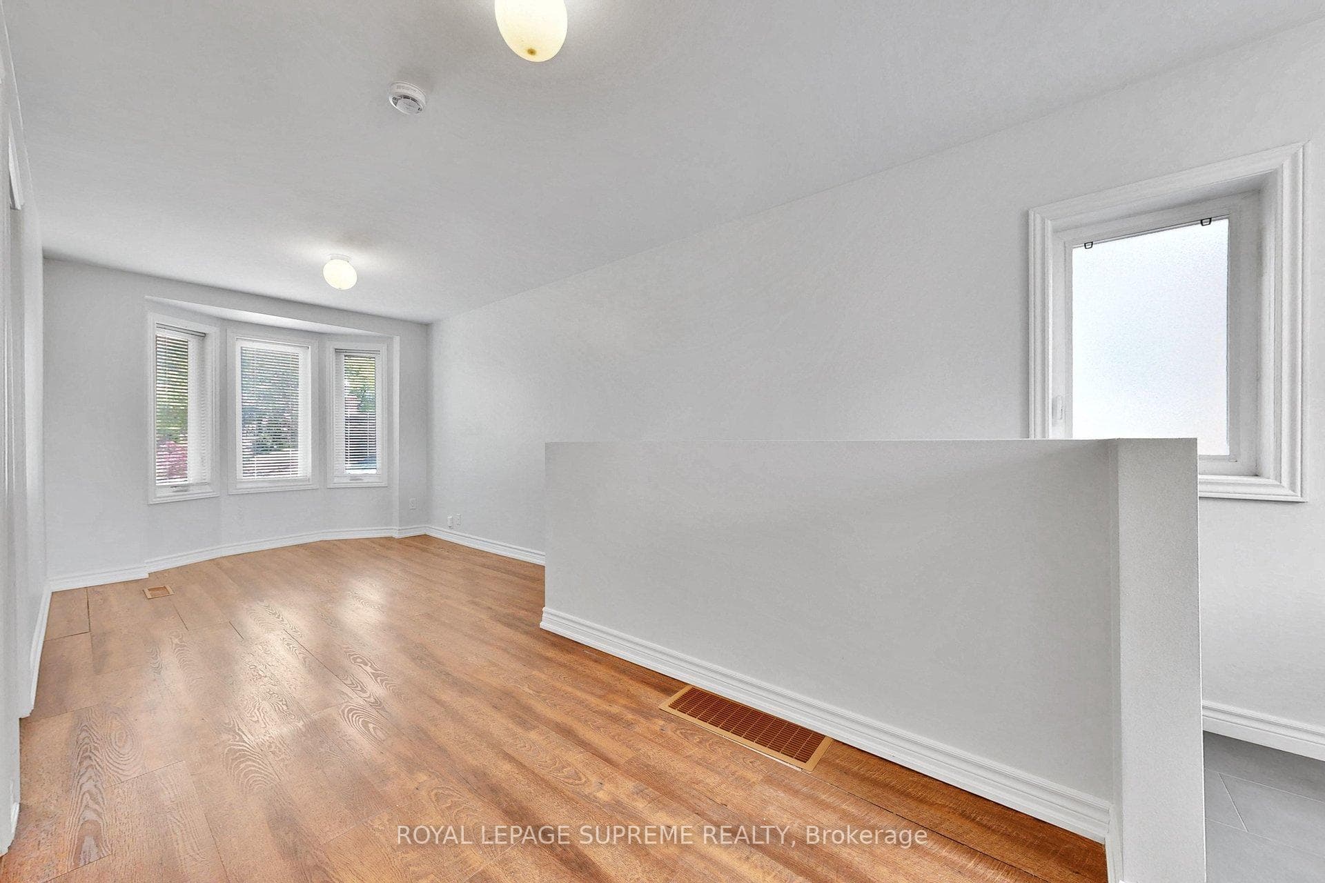 119 Essex Street photo 22