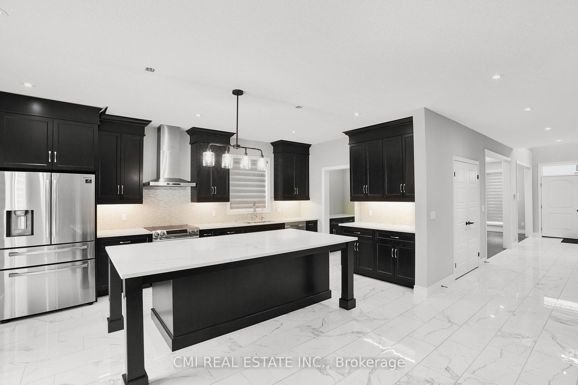 98 Burton Street photo 6