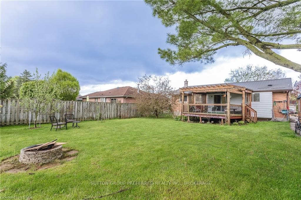 15 DAUGHERTY Drive photo 12