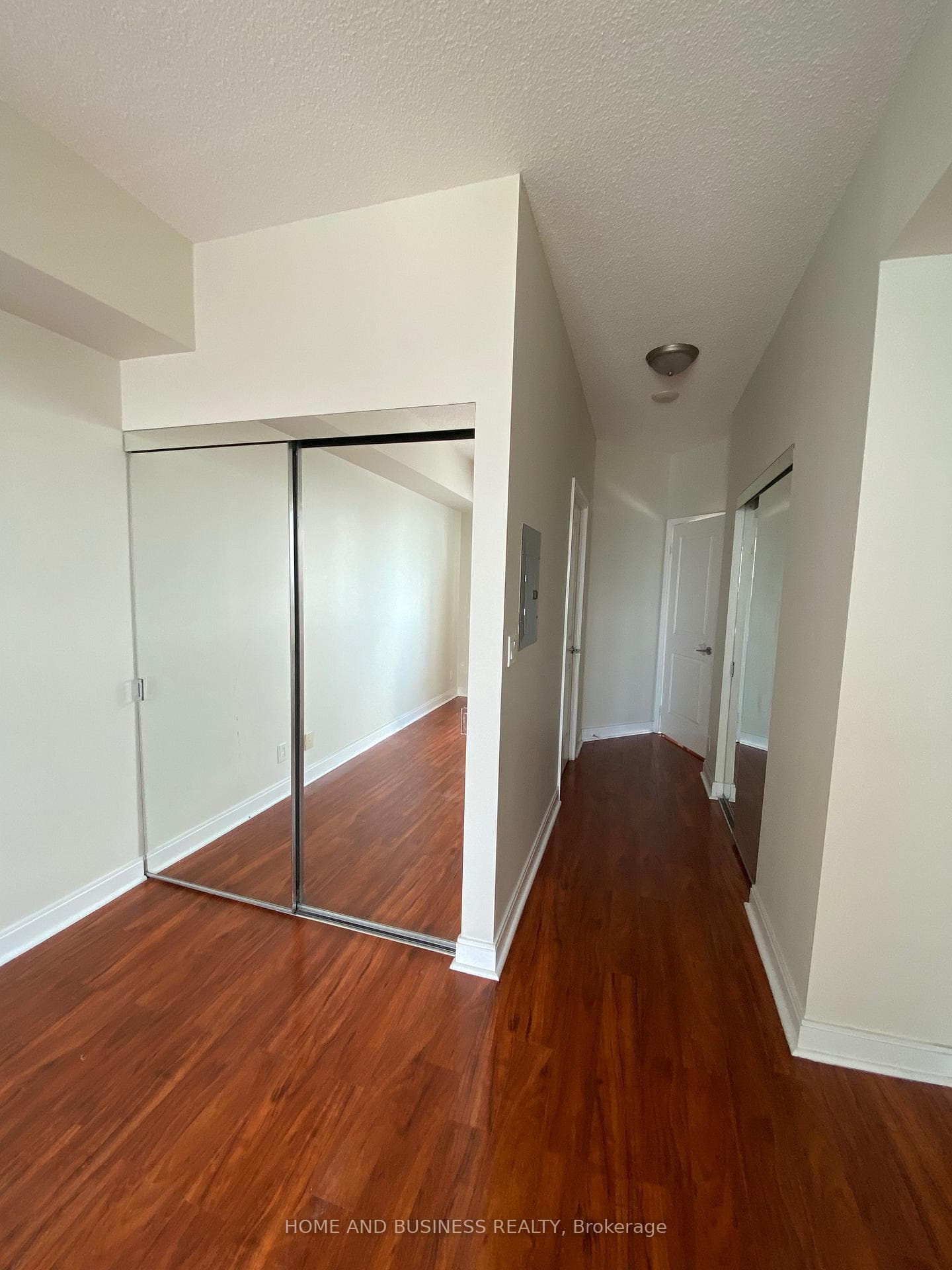 70 Absolute Avenue Unit 2505 photo 8