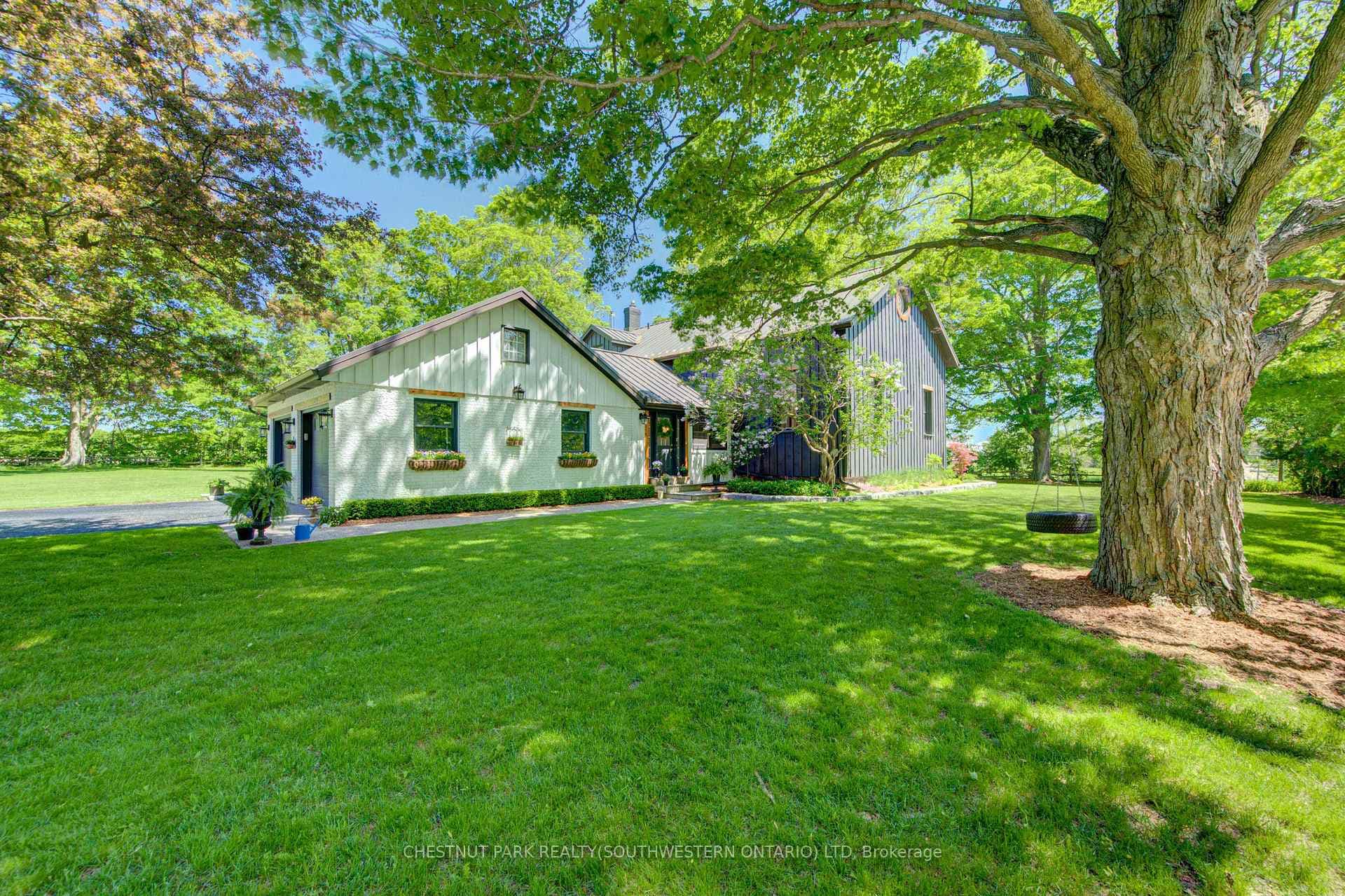 4360 Huron Road photo 45
