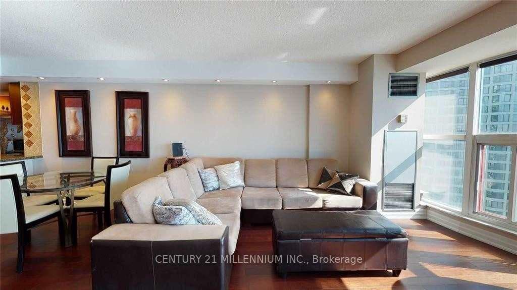 99 Harbour Square Unit 2504 photo 5