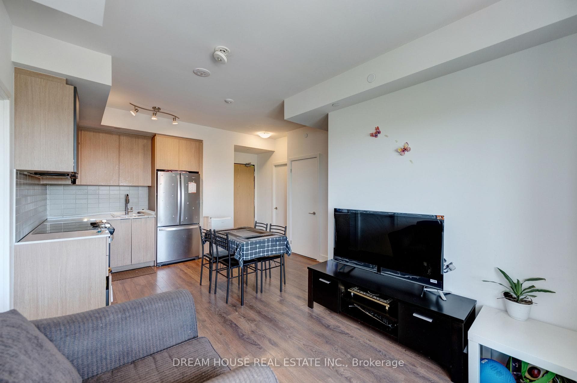 1350 Ellesmere Road Unit 1011 photo 5