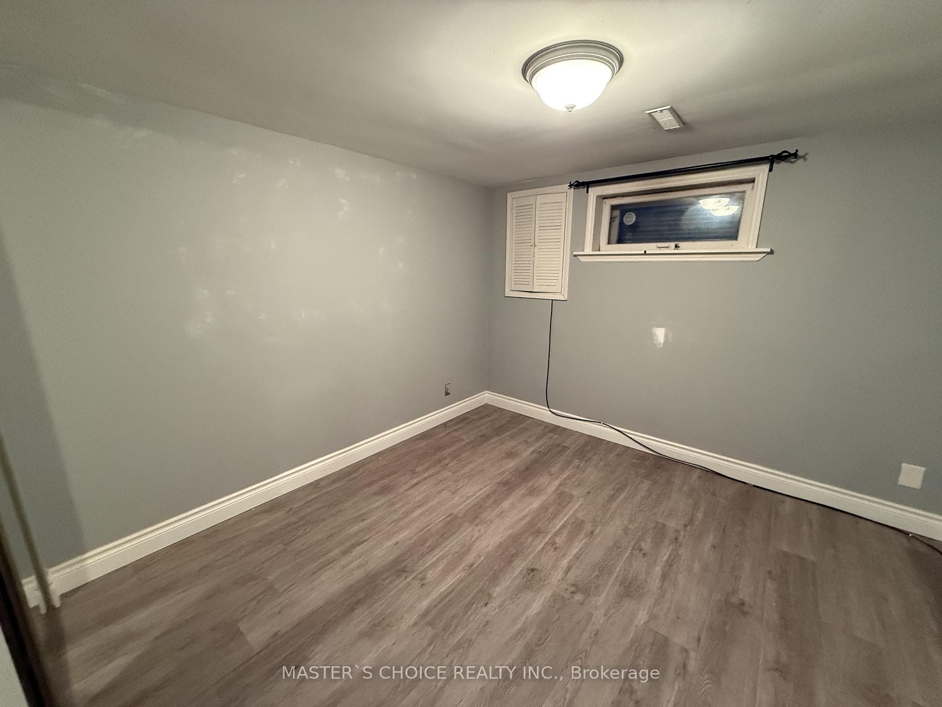 170 Orchard Hts Boulevard photo 8