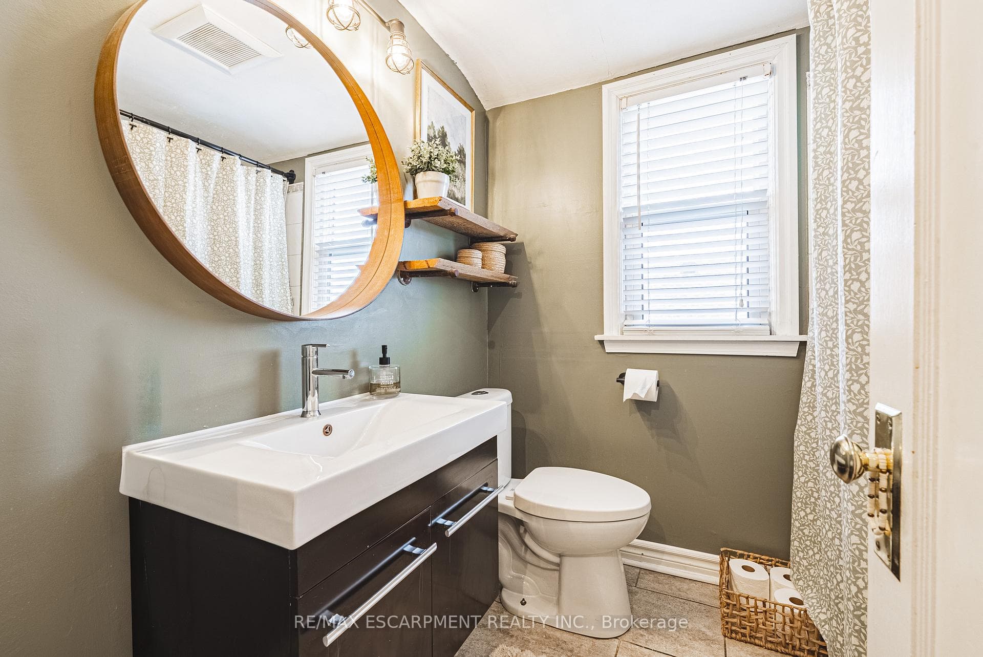 239 Rosewood Road photo 14