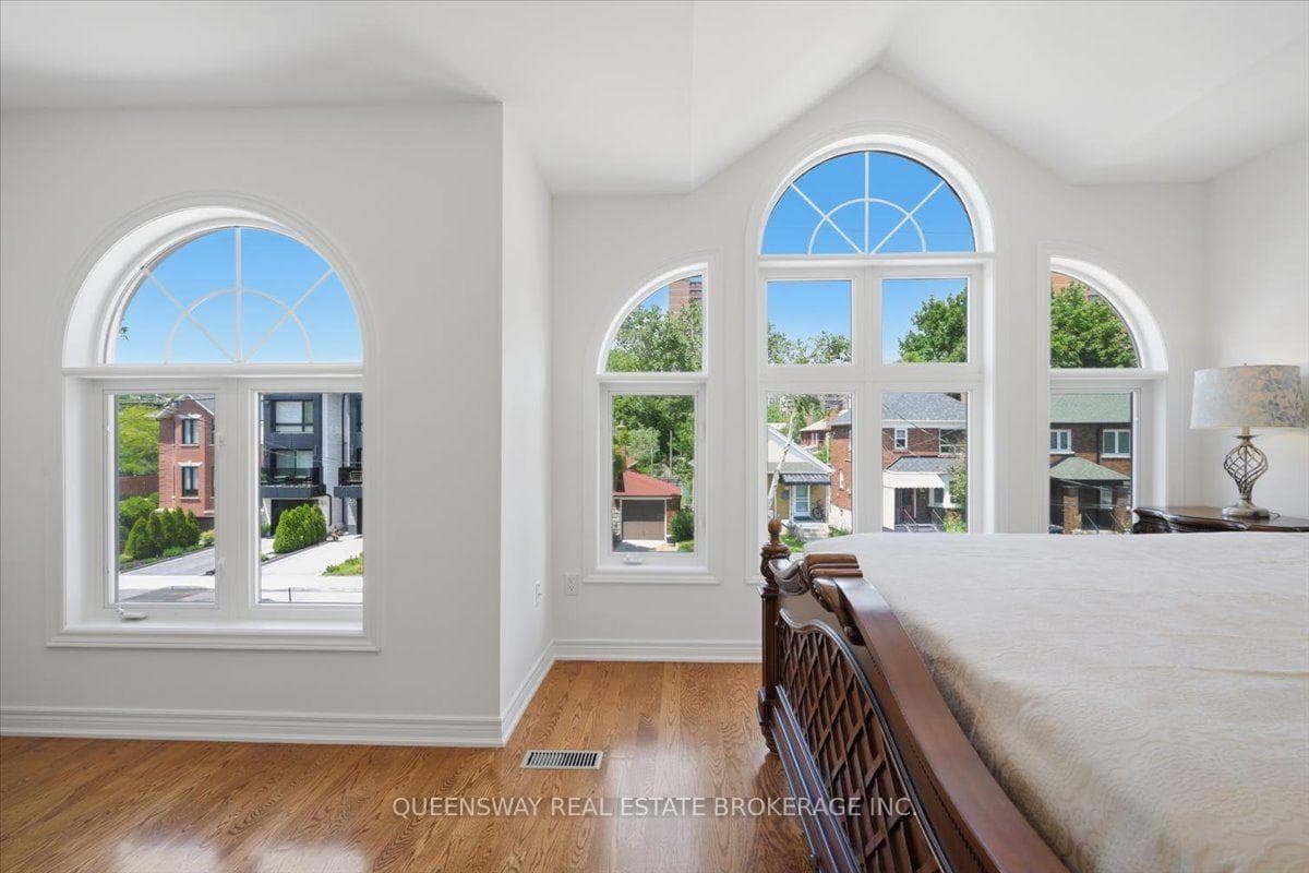 83 Floyd Avenue photo 26