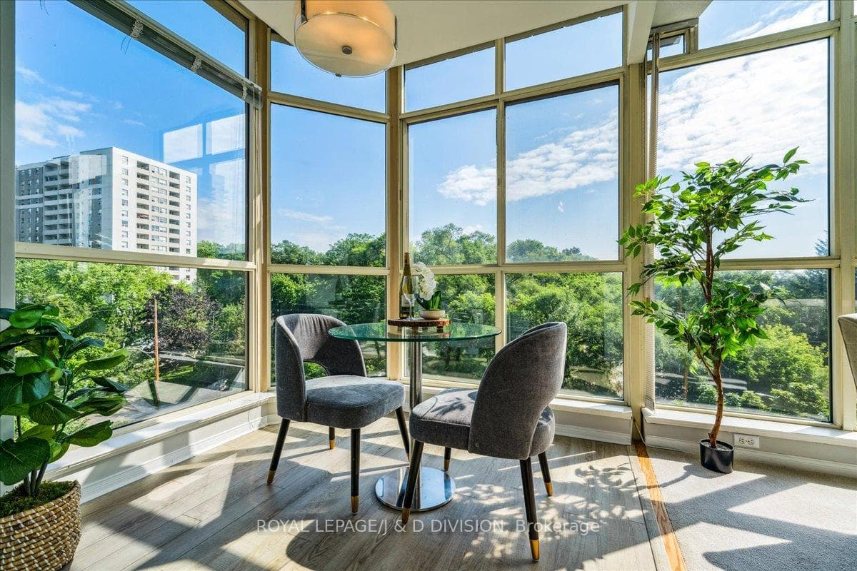 Breakfast room