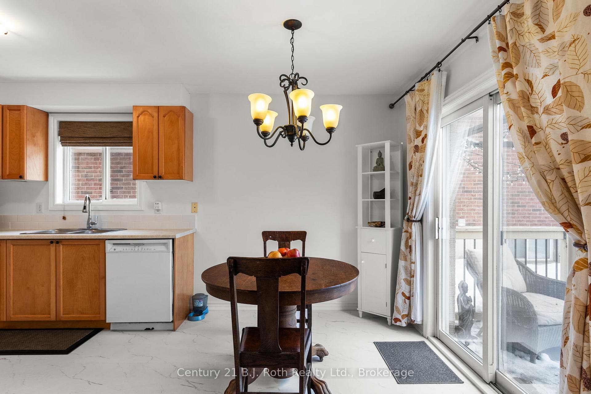 6 Golden Eagle Way photo 9