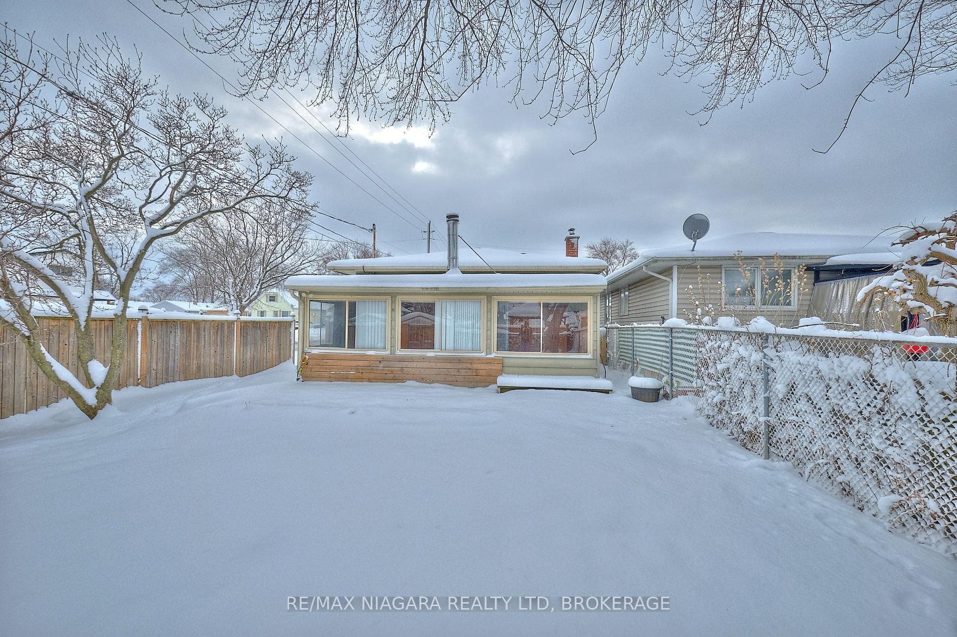 23 Alexandra Boulevard photo 34