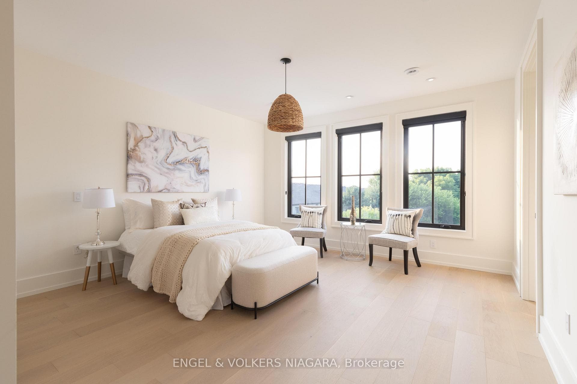 Primary suite