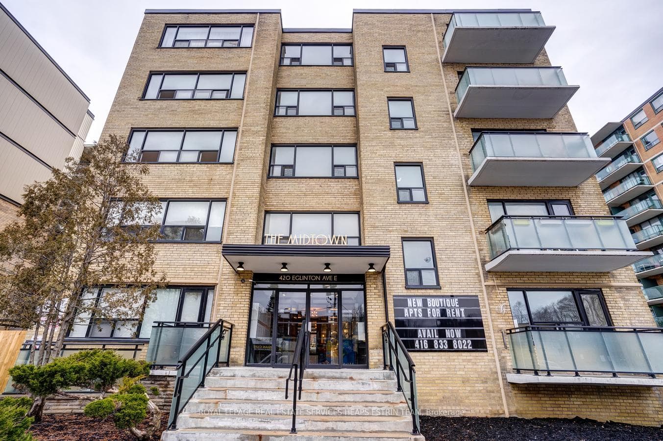 420 Eglinton Avenue Unit 301 photo 1