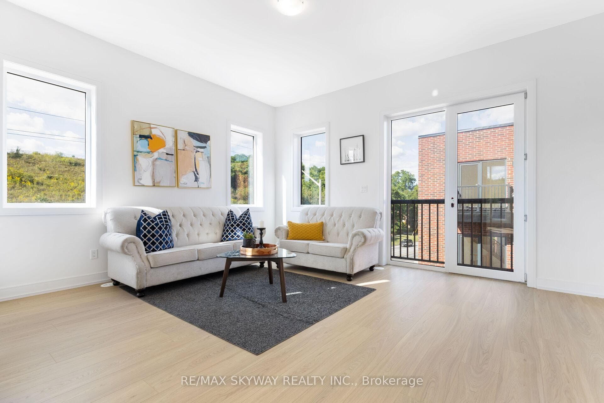 7 Taylor Court photo 10