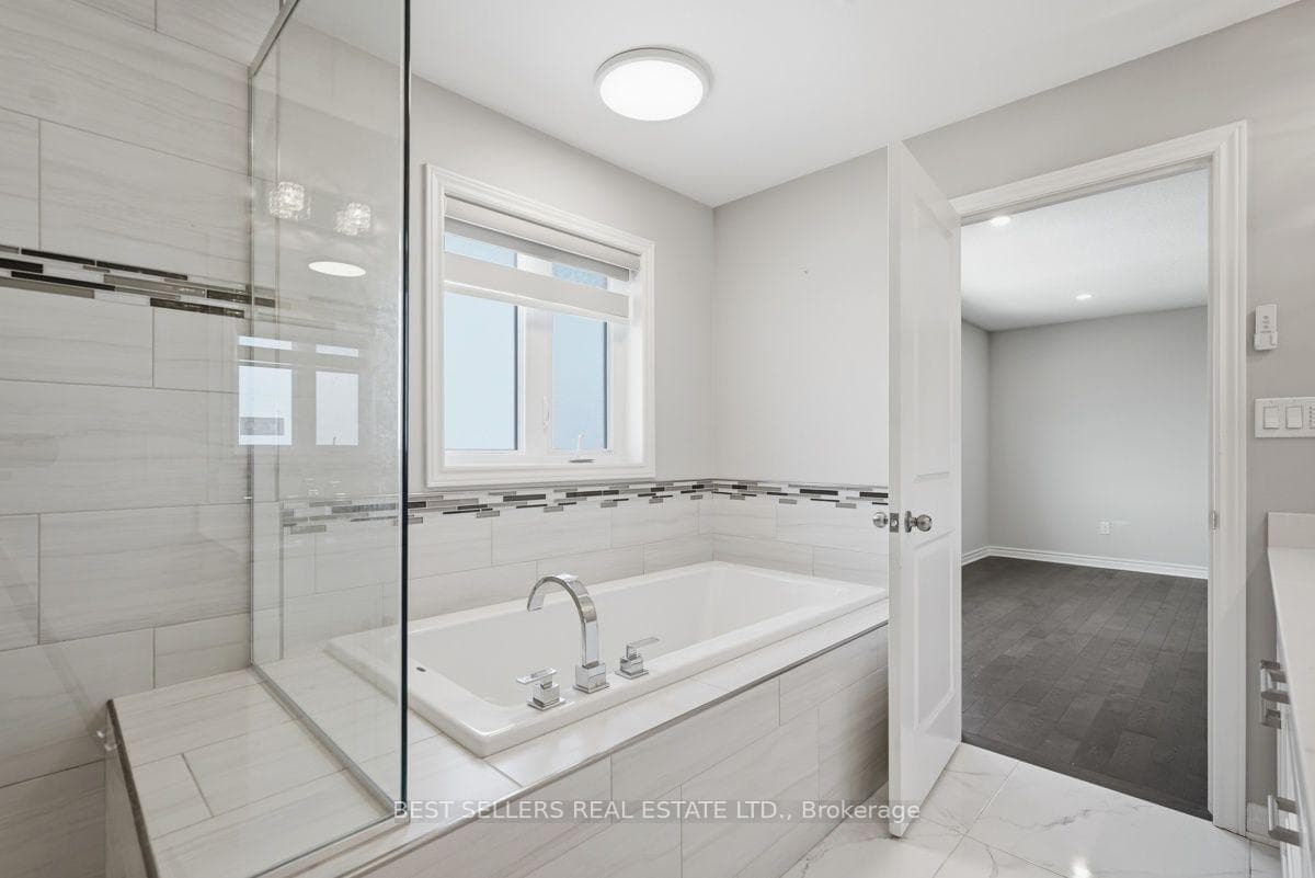 22 Weir Crescent photo 31