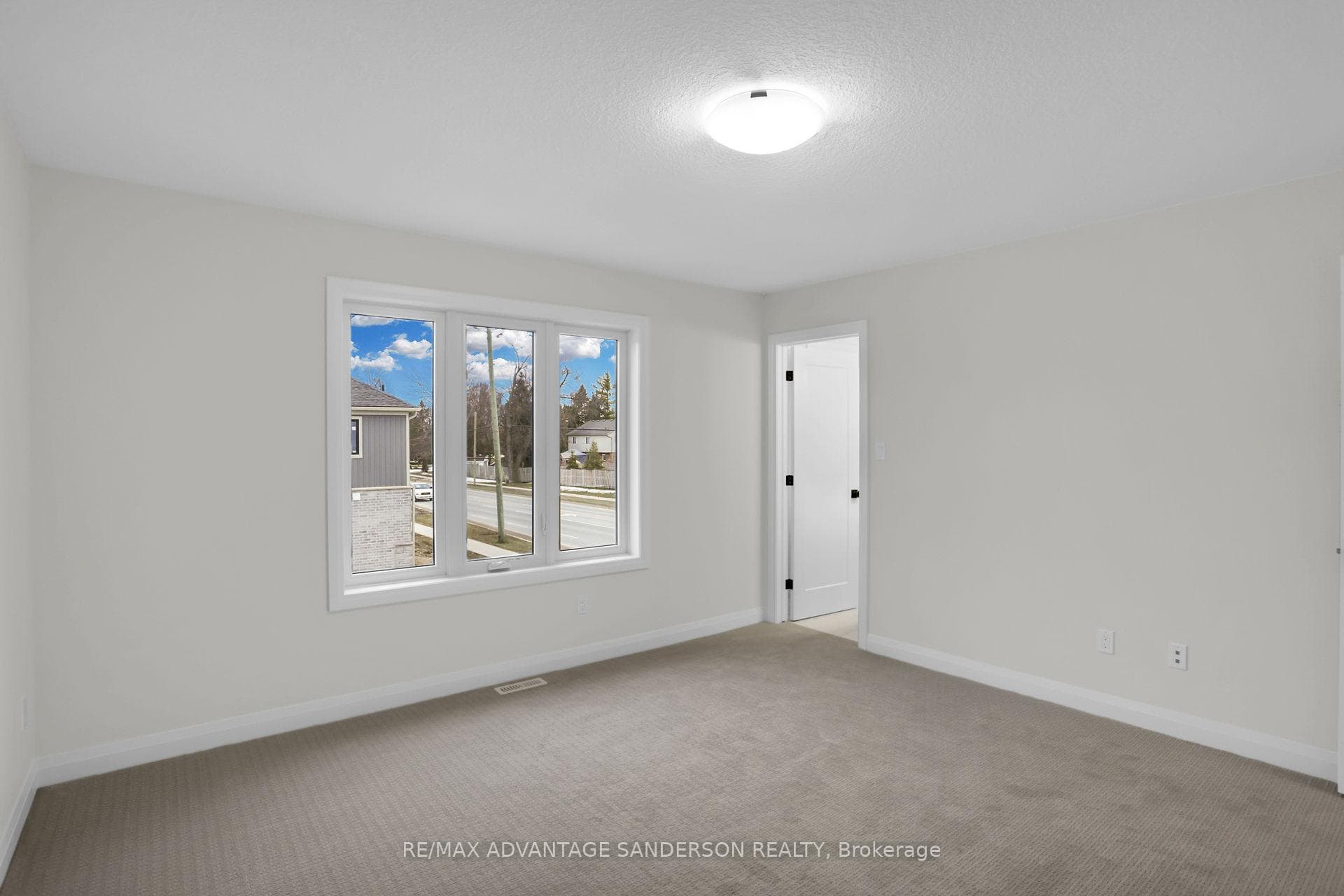 93 STONEFIELD Lane Unit 114 photo 23