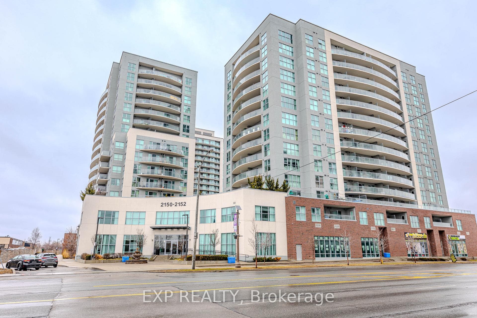2152 Lawrence Avenue Unit 807 photo 1