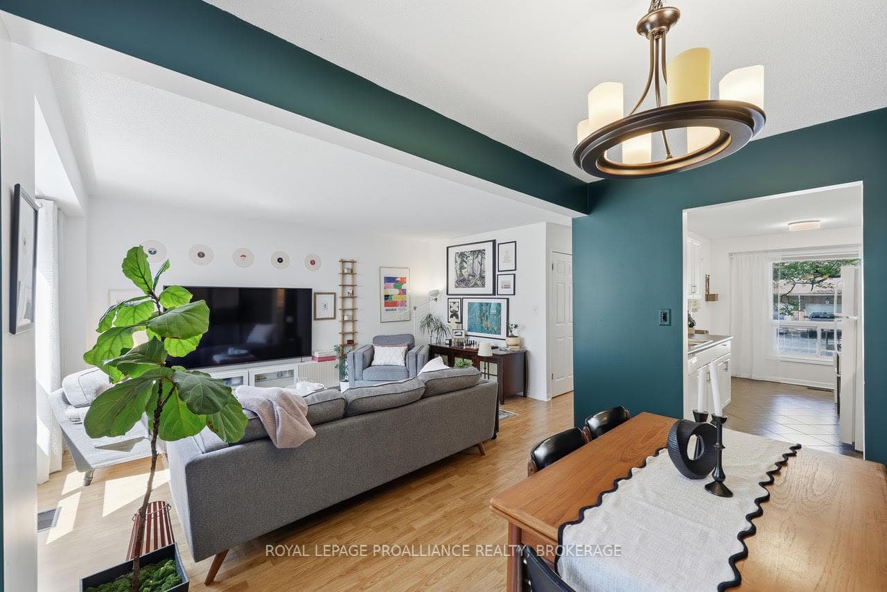 30 Barker Drive photo 15