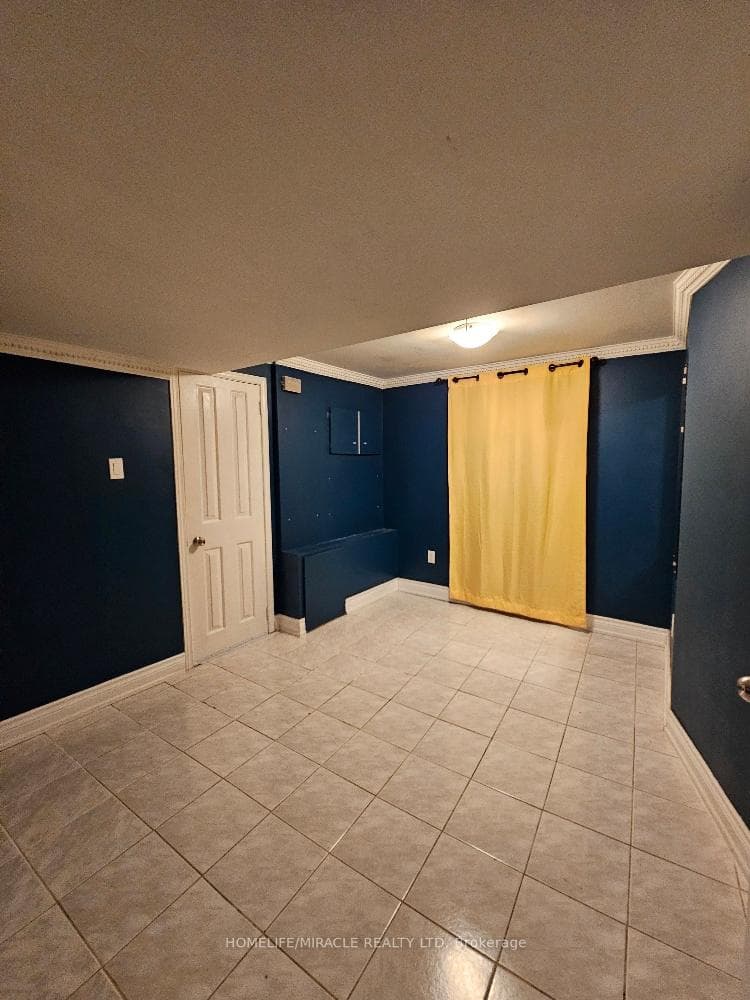 1382 Warden Avenue photo 12