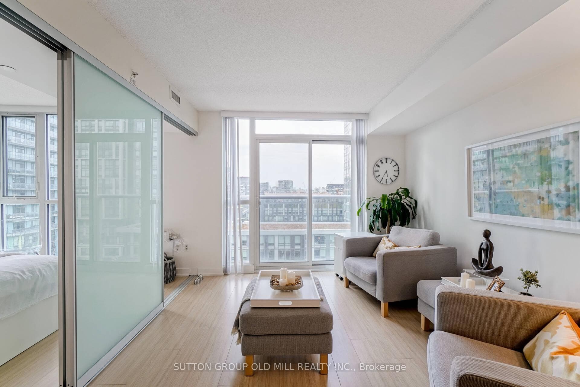 85 Queens Wharf Road Unit 1210 photo 10