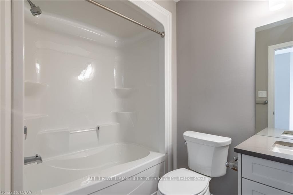 17 NICHOLSON Street Unit 17 photo 22