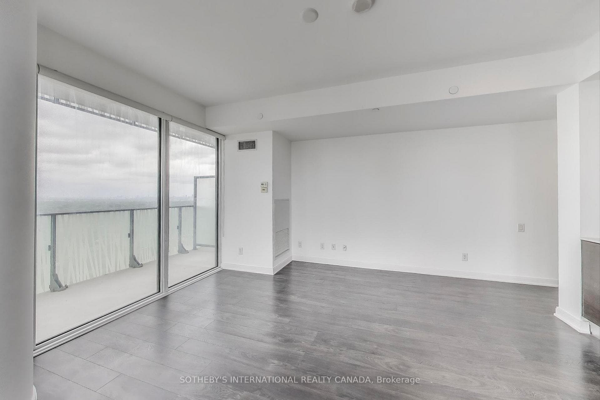 42 Charles Street Unit 4206 photo 6