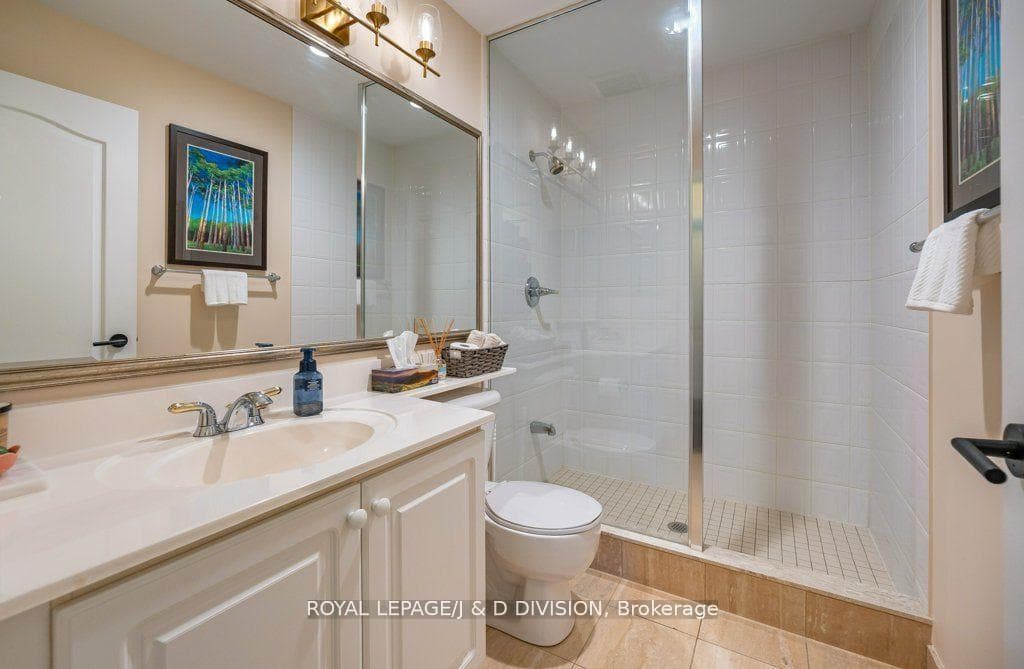 1101 Leslie Street Unit 407 photo 17