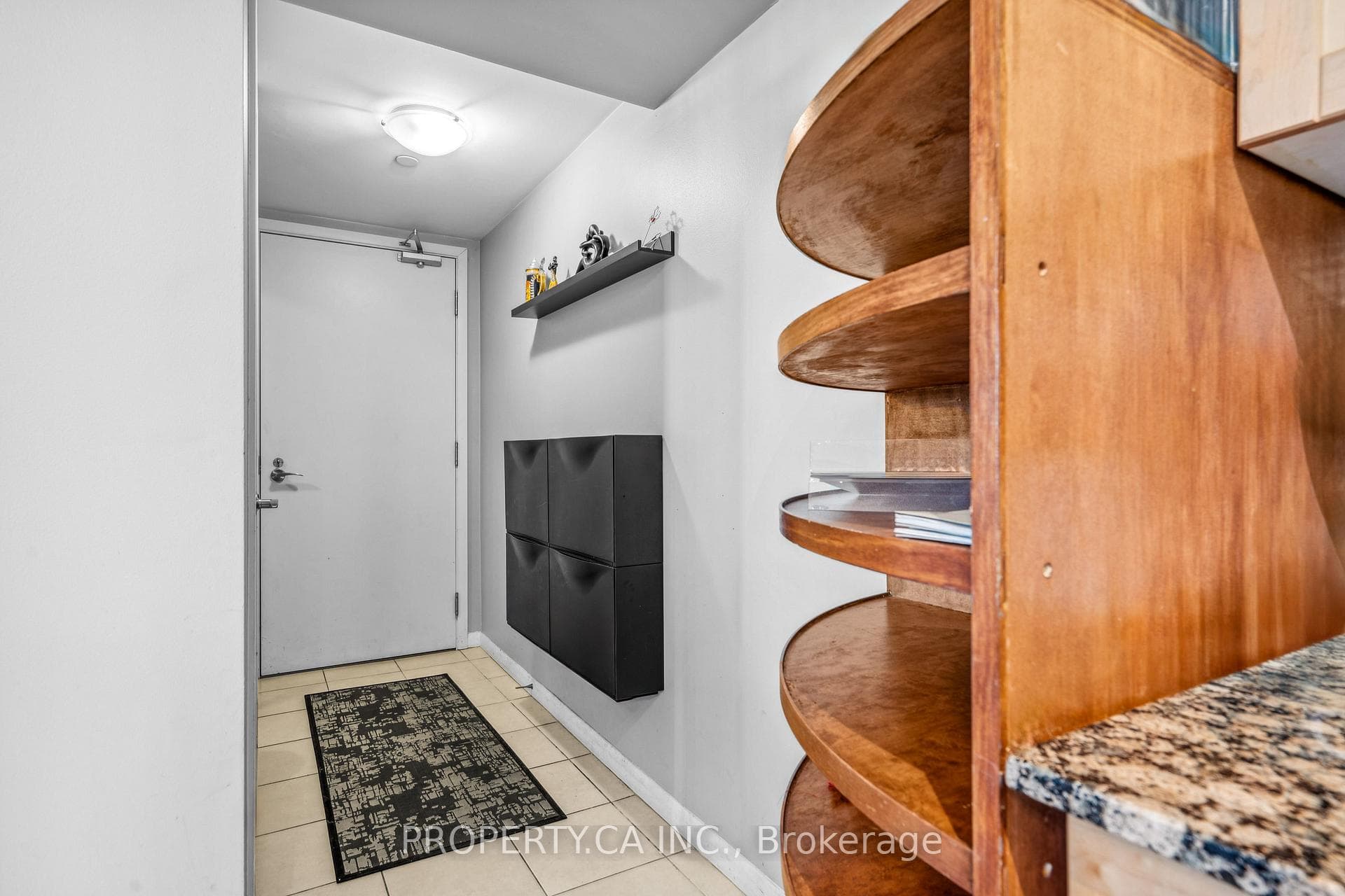 800 Lawrence Avenue Unit 306 photo 19