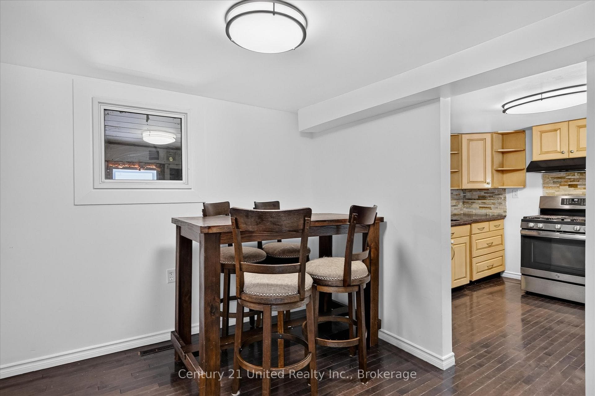 688 St Marys Street photo 15