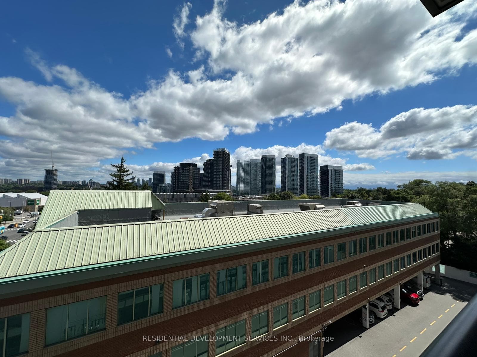 699 Sheppard Avenue Unit 623 photo 14