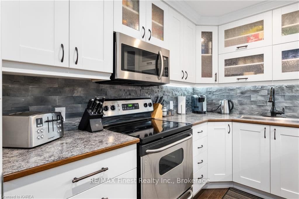 50 HARVARD Place photo 10