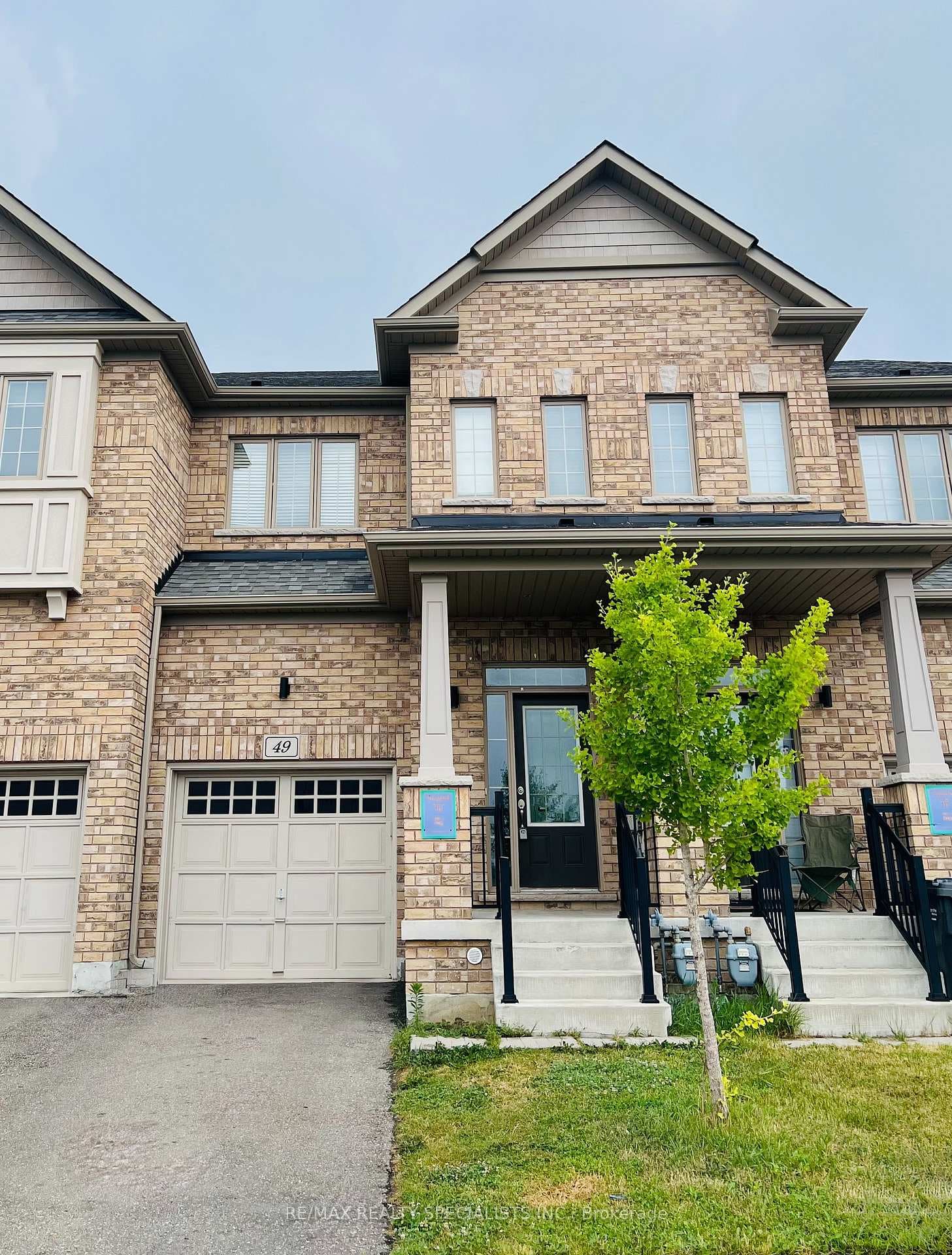49 Doris Pawley Crescent photo 1