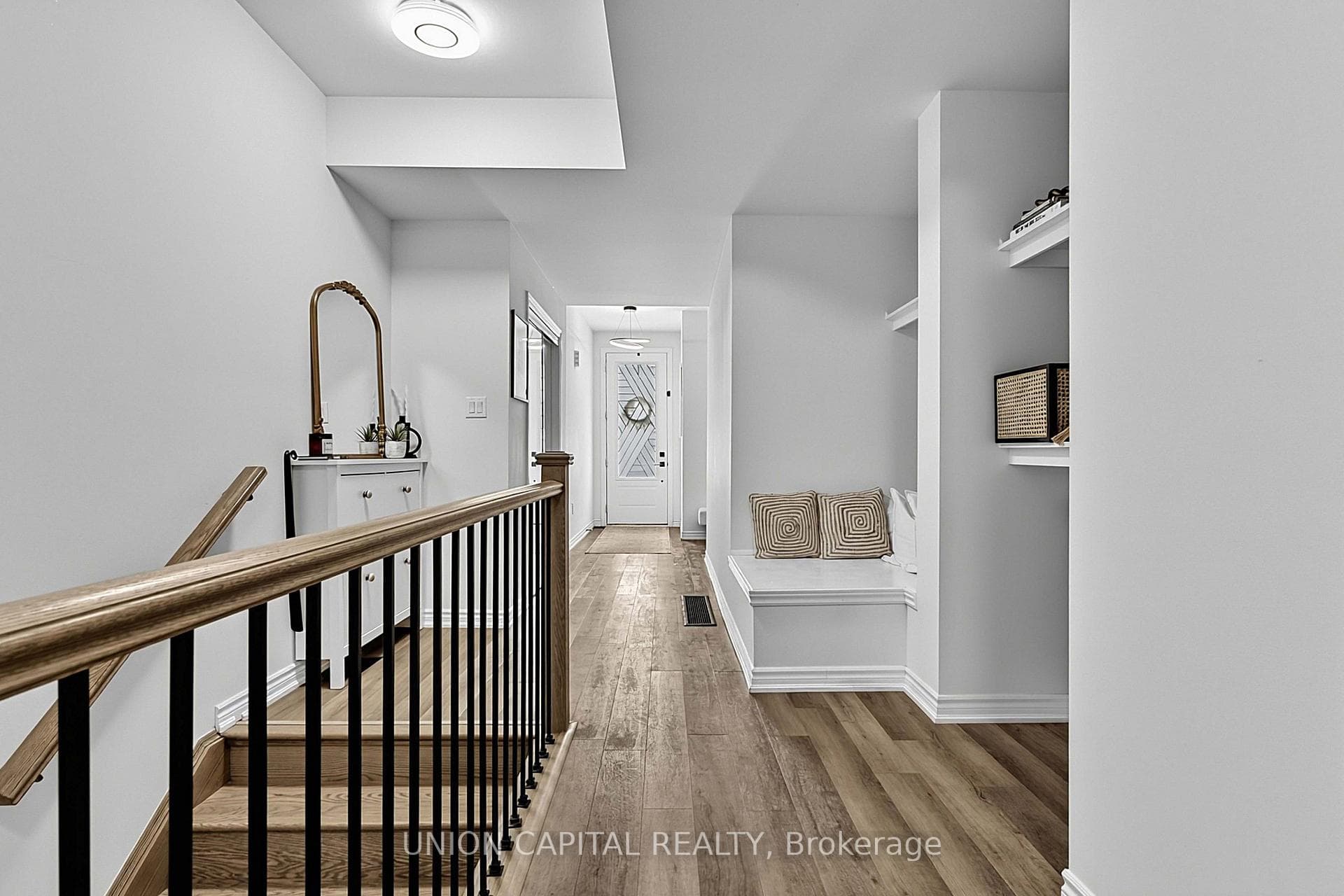 16 Thomas Frisby Jr Crescent photo 5