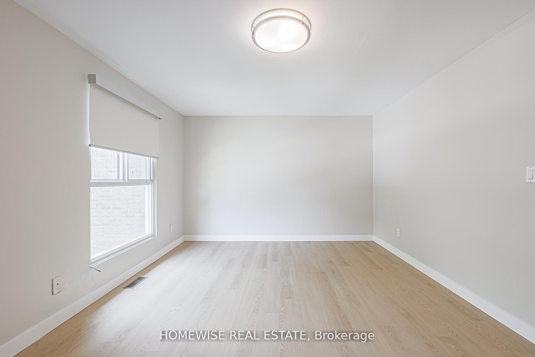 560 Waverly Street Unit 17 photo 6