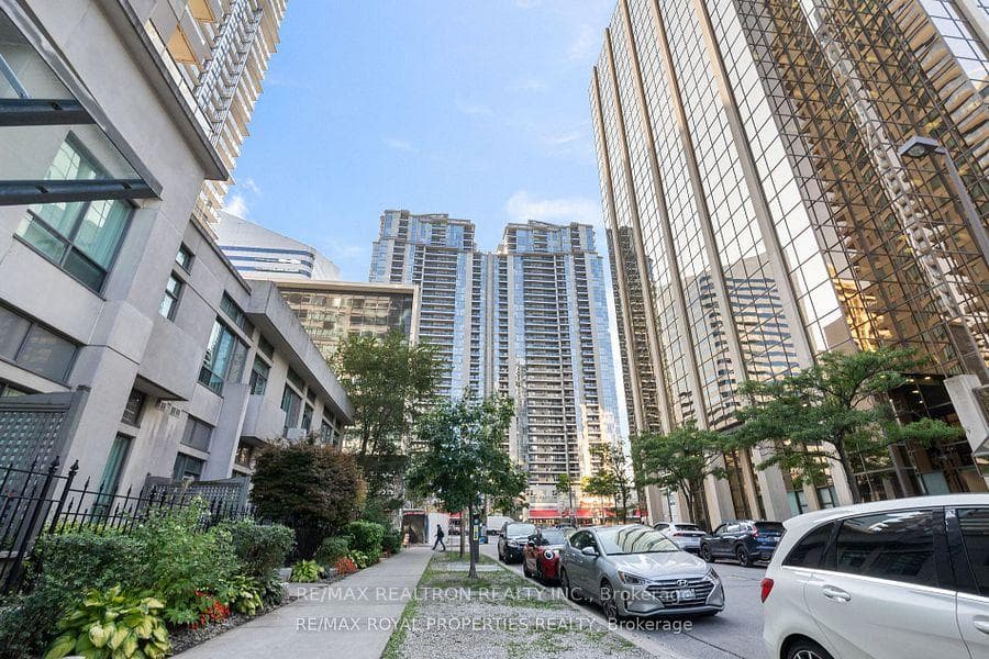 4978 Yonge Street Unit 810 photo 23