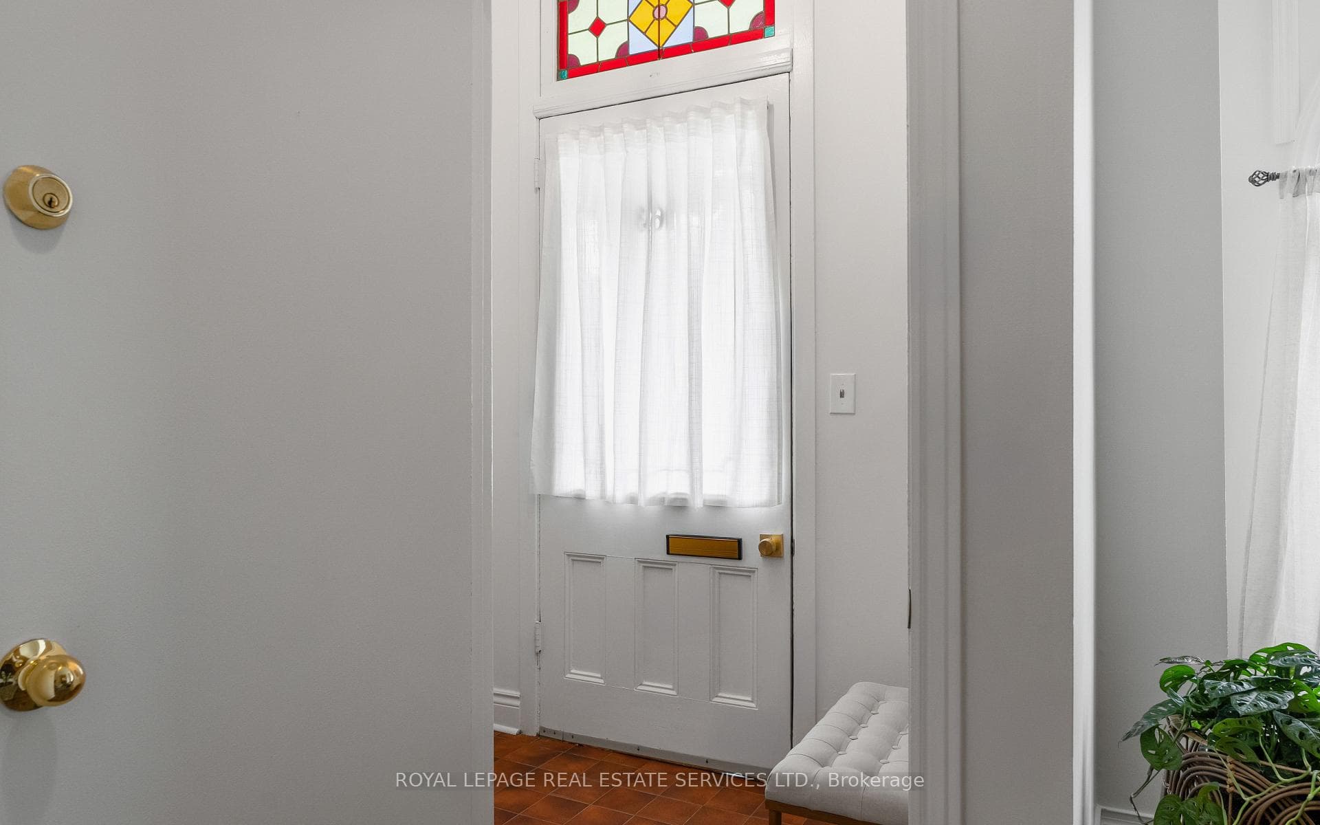 163 Broadview Avenue photo 27