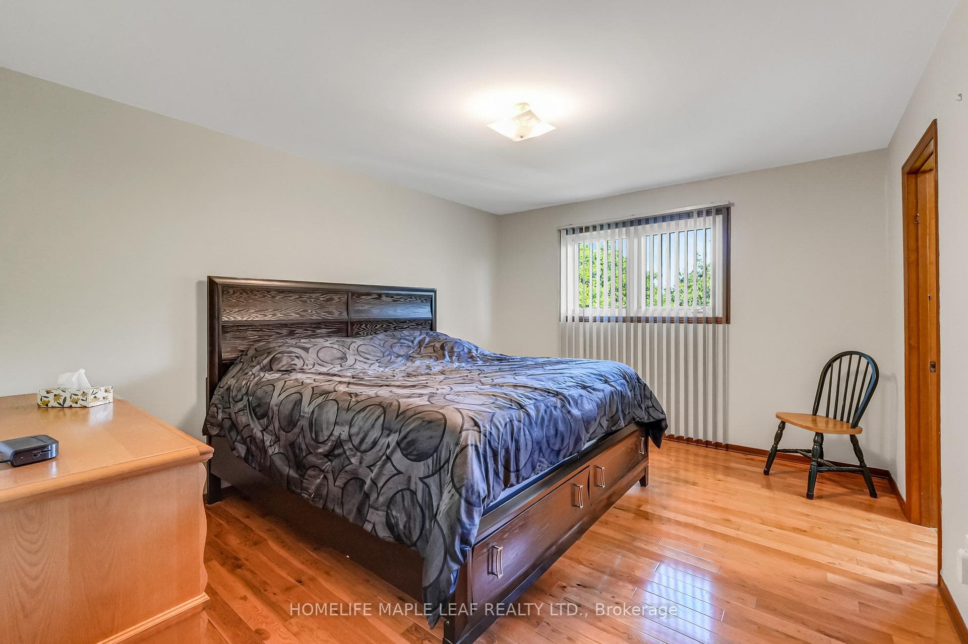 14 Manitou Crescent photo 17