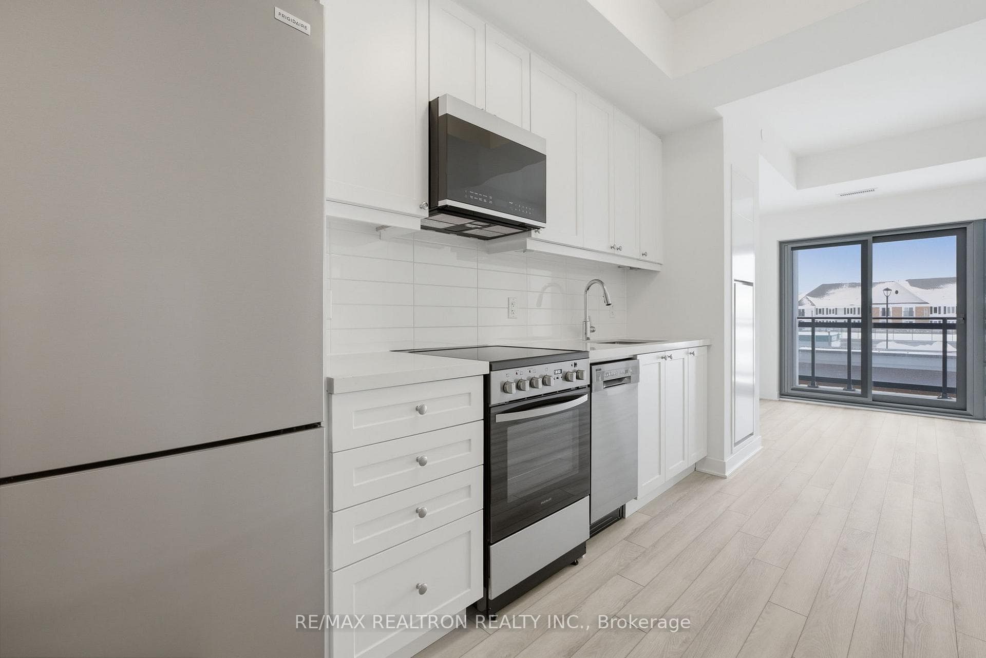 51 Clarington Boulevard Unit 203 photo 20