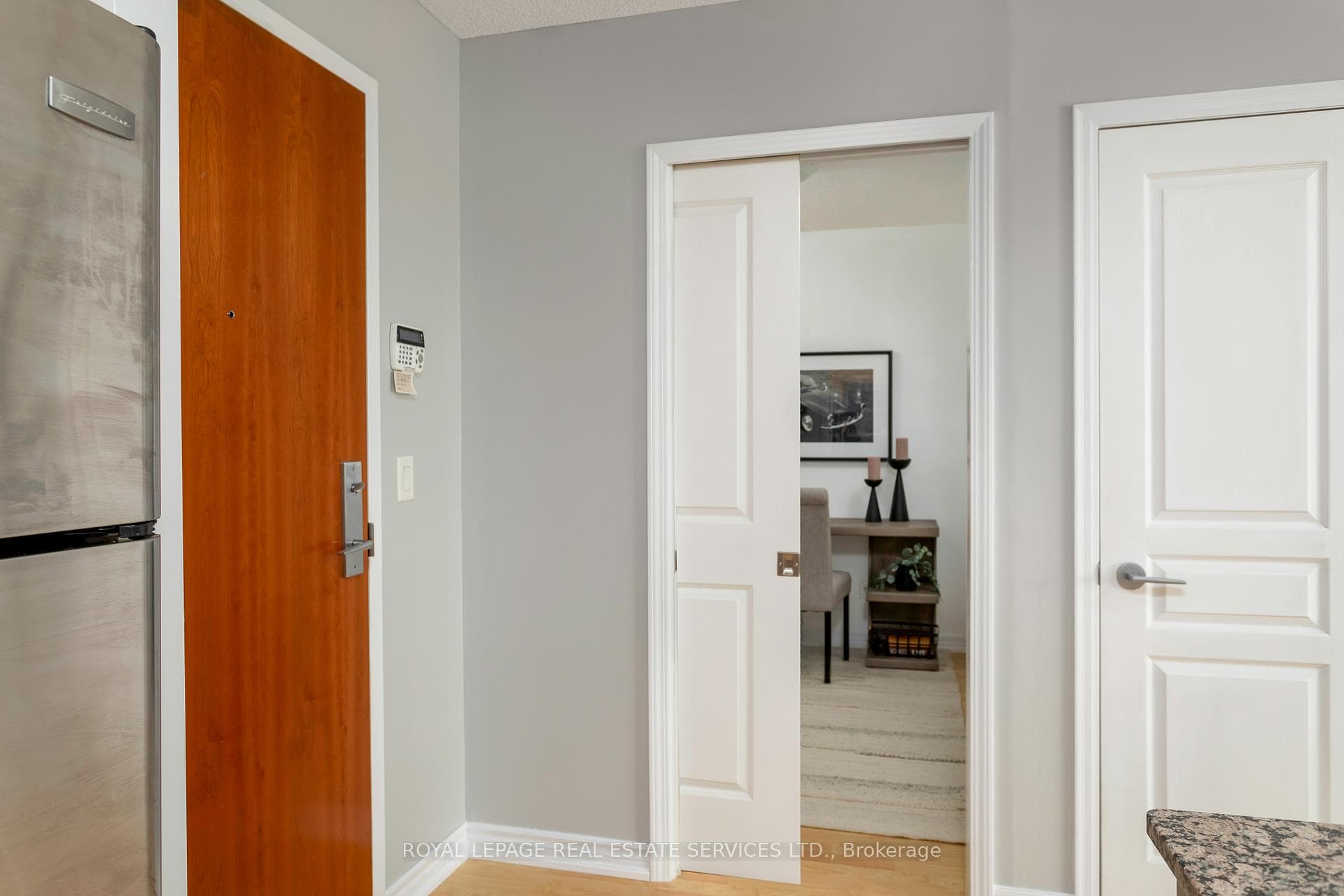 1403 Royal York Road Unit 708 photo 11