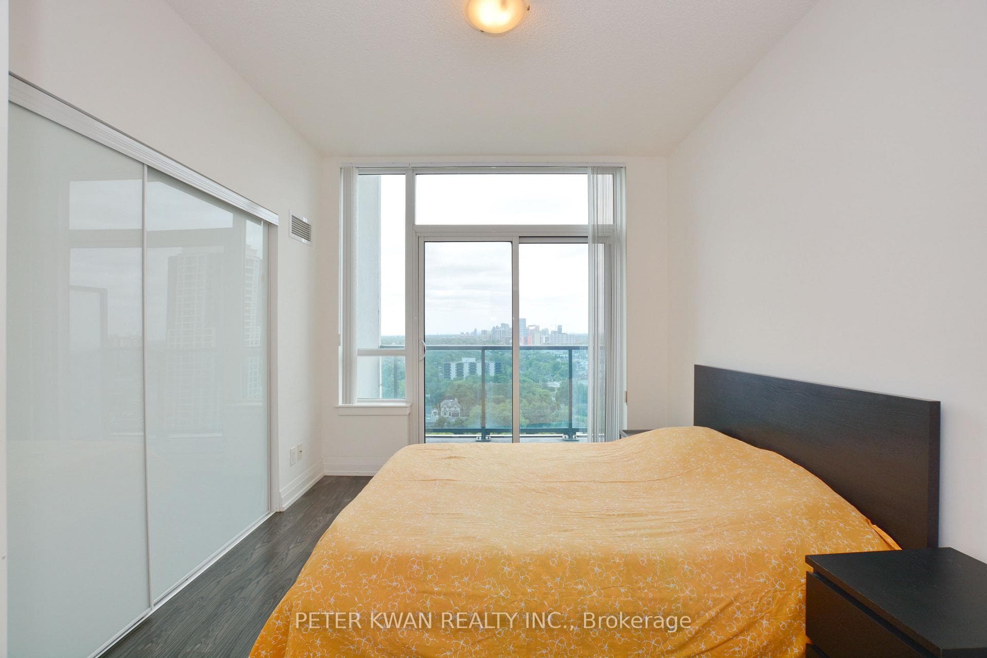 7167 Yonge Street Unit PH03 photo 8