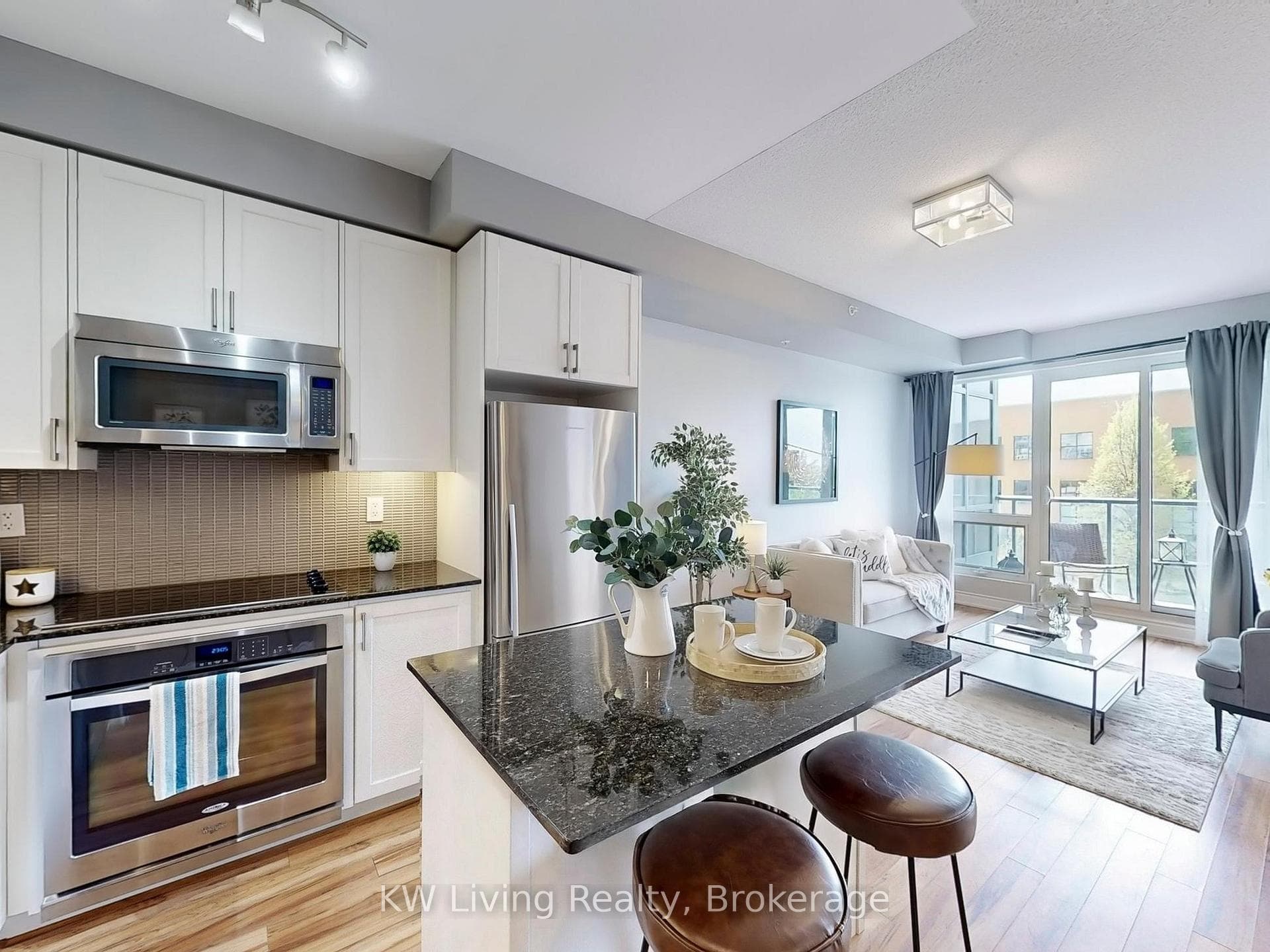 9088 Yonge Street Unit 509A photo 11