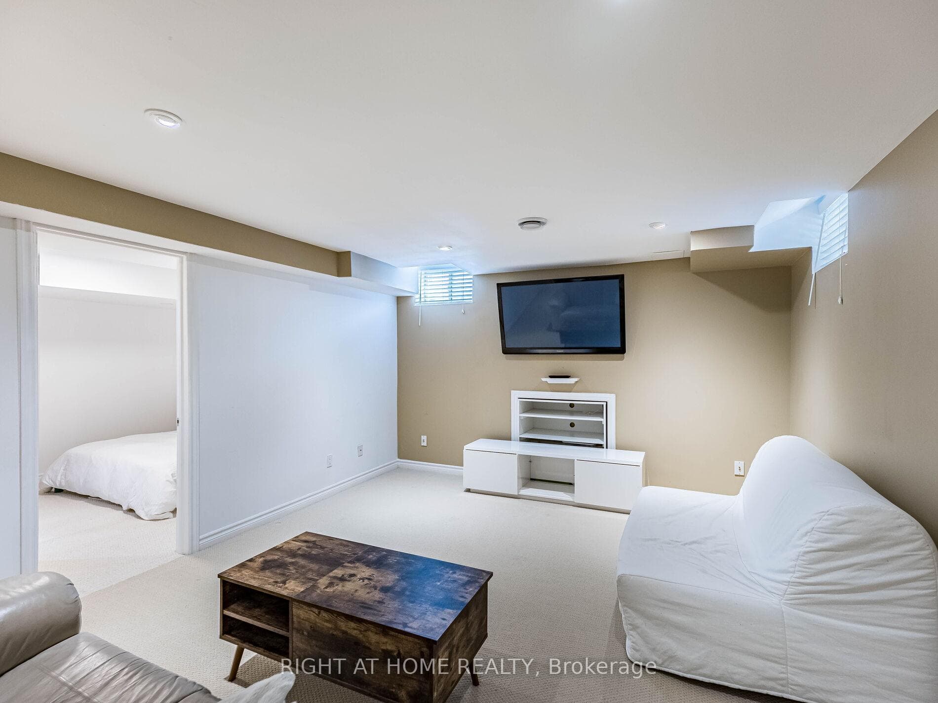 2242 Kwinter Road photo 42