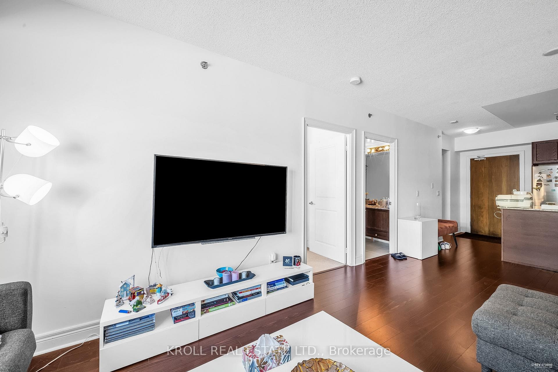 701 Sheppard Avenue Unit 209 photo 18