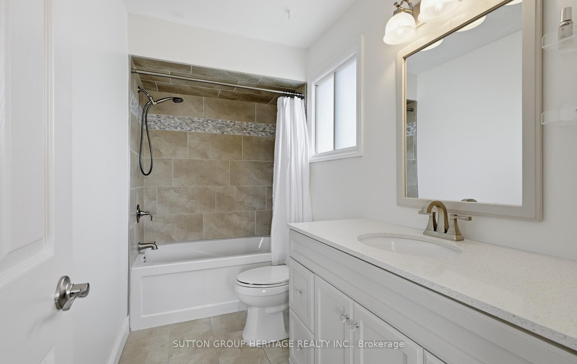 680 Eramosa Crescent photo 22