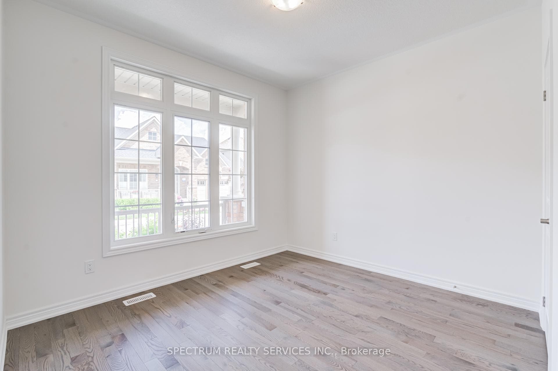 8 Abelia Street photo 11