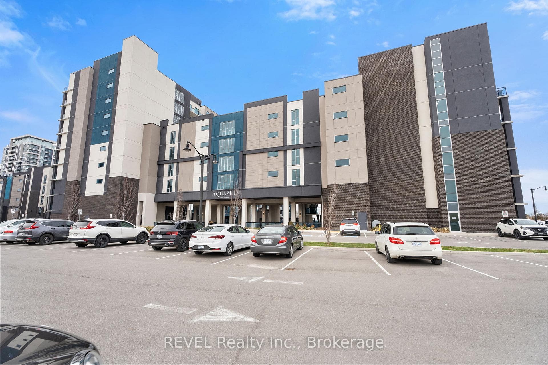 16 Concord Place Unit 410 photo 2