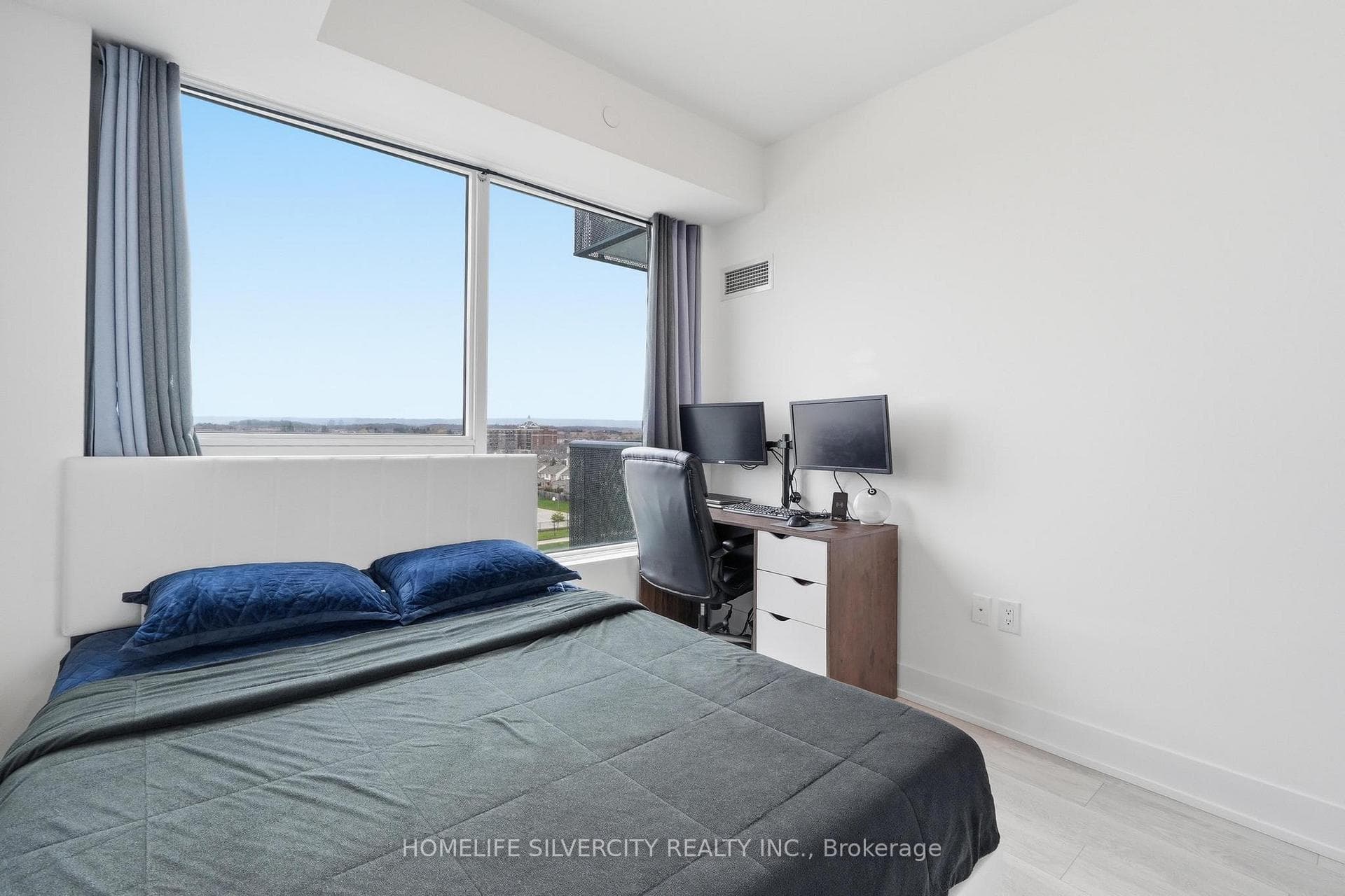 2450 Old Bronte Road Unit 533 photo 15