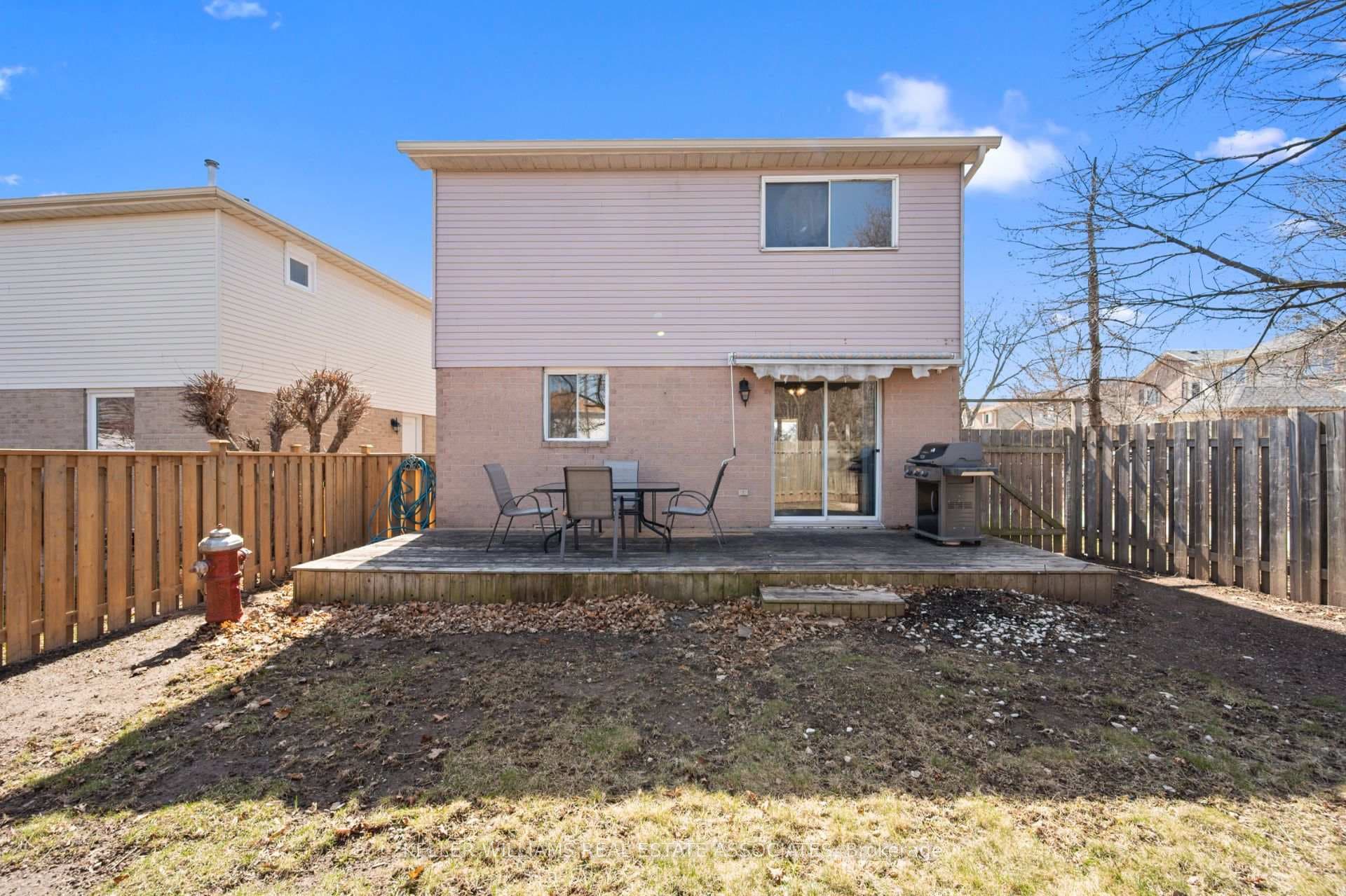 3119 Bartholomew Crescent photo 36