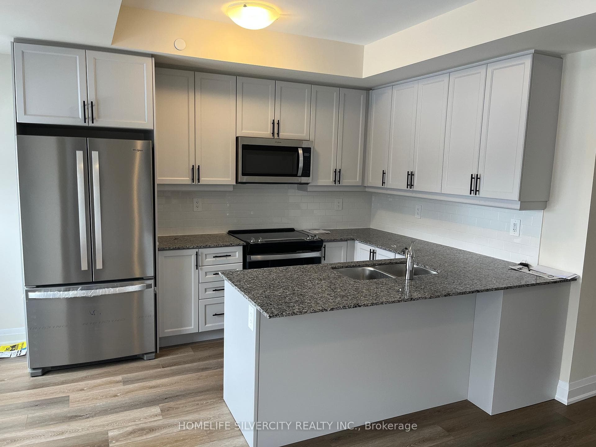 1577 Rose Way photo 5