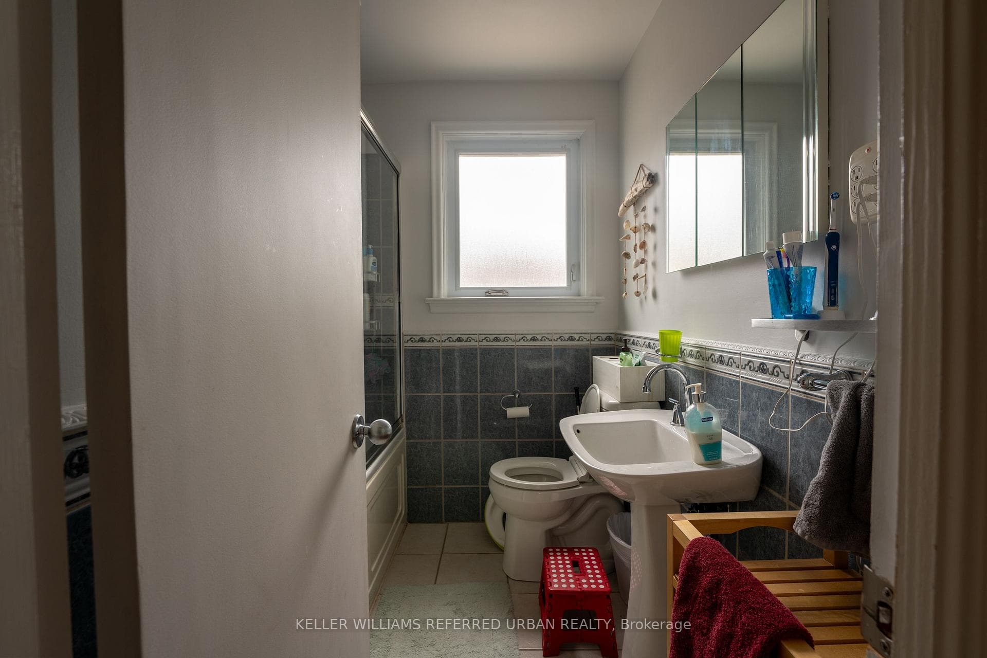 87 Trinnell Boulevard photo 16