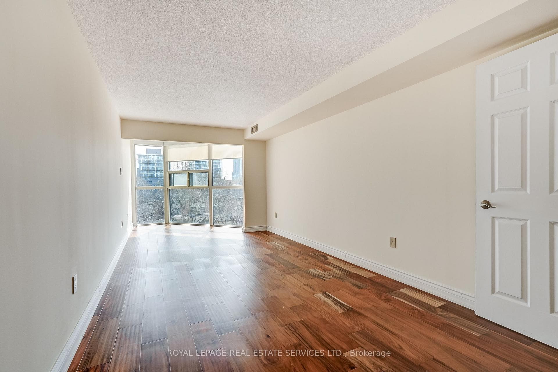 705 King Street Unit 413 photo 19